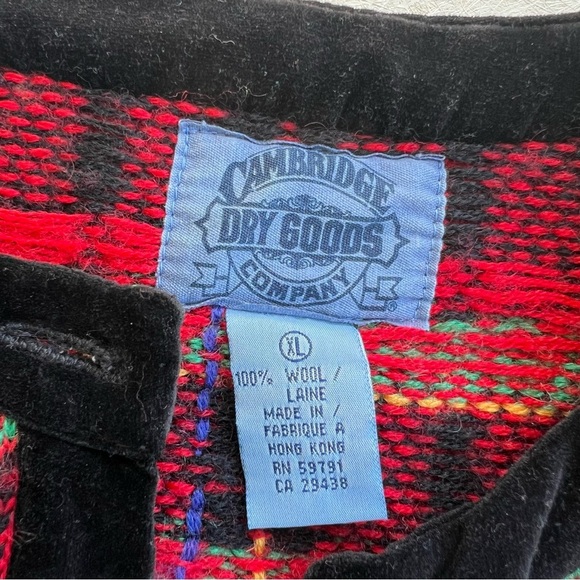 Cambridge Dry Goods 100% Wool Red and Green Plaid Cardigan Women Size XL - Picture 8 of 9